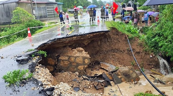 Ứng phó thiên tai, hạn chế thiệt hại hạ tầng giao thông mùa mưa bão