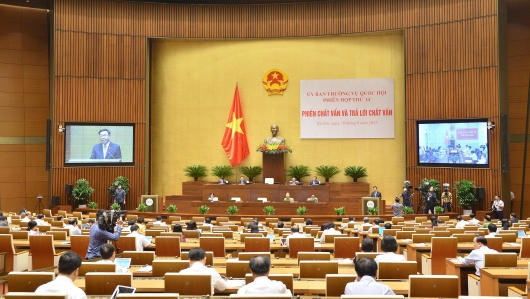 Phiên chất vấn và trả lời chất vấn nhóm vấn đề thuộc lĩnh vực và trách nhiệm của Bộ công an
