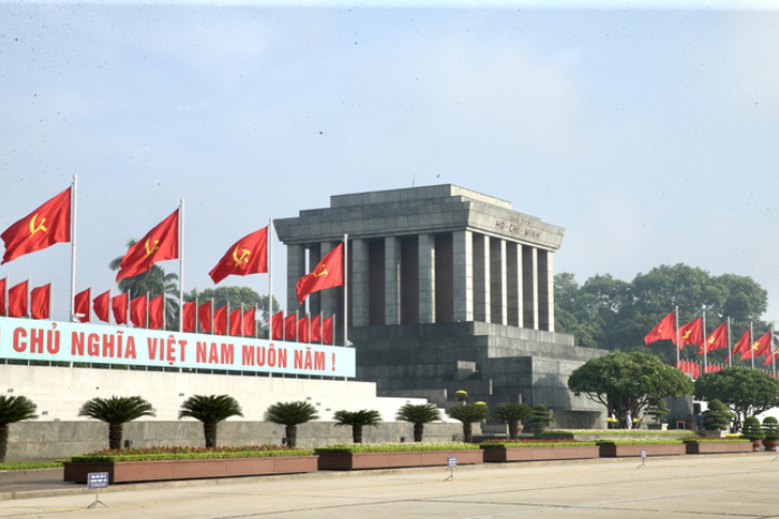 Lăng Chủ tịch Hồ Chí Minh trong sáng 1/9/2021. Ảnh: TTXVN.