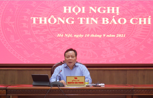 Phó Bí thư Thành ủy Nguyễn Văn Phong thông tin về công tác phòng, chống dịch của Hà Nội