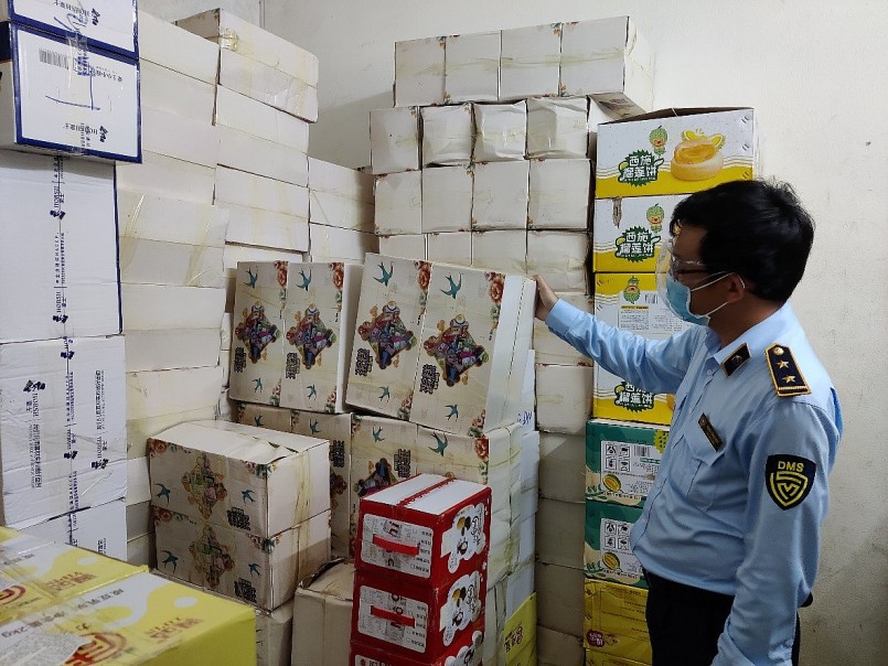 Đà Nẵng thu giữ hơn 43.000 sản phẩm bánh, kẹo không có hóa đơn chứng từ