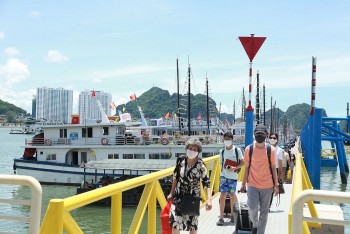 Quảng Ninh mở cửa trở lại hoạt động du lịch nội địa
