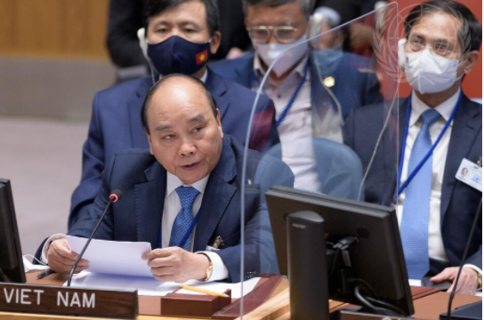 Chủ tịch nước Nguyễn Xuân Phúc khuyến nghị 3 nhóm giải pháp cho an ninh khí hậu