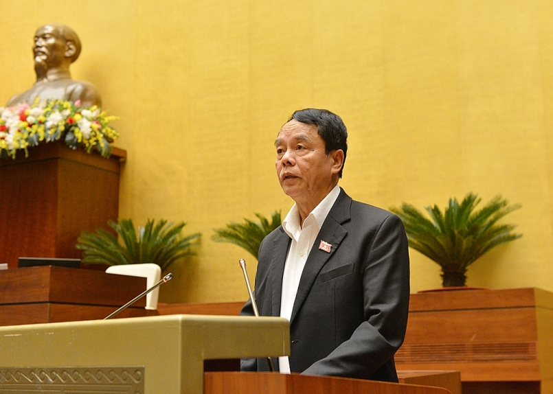 Chủ nhiệm Ủy ban Quốc phòng và An ninh của Quốc hội Võ Trọng Việt trình bày Báo cáo thẩm tra Dự án Luật Giao thông đường bộ (sửa đổi).