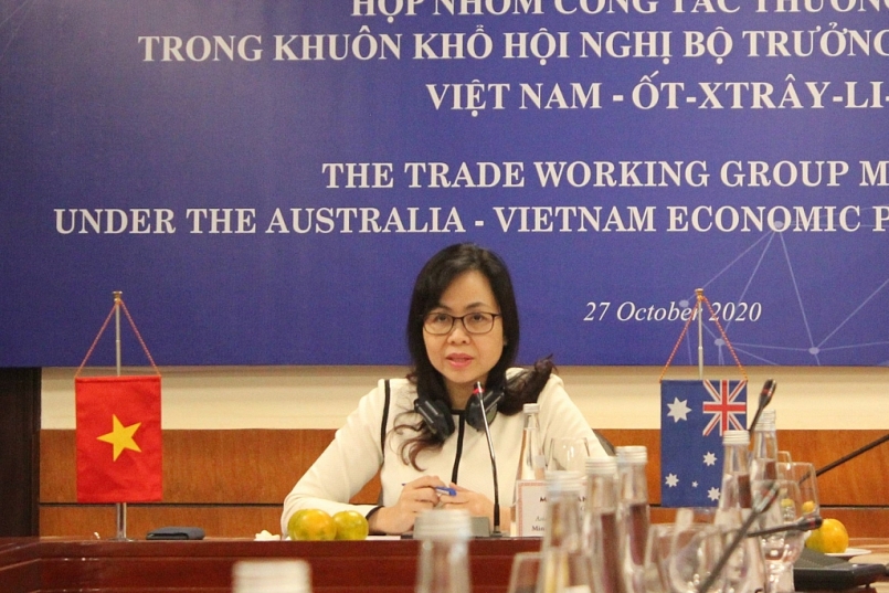 Đại diện cho phía Việt Nam, Vụ trưởng Vụ Thị trường châu Á - châu Phi Lê Hoàng Oanh