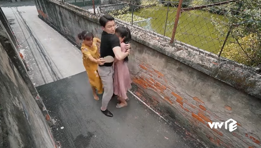 Preview phim “Hương vị tình thân” phần 2 tập 50 (121): Vì sao vợ chồng ông Khang lại tới nhà tìm gặp ông Sinh