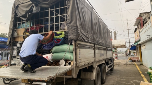 Phát hiện hơn 1,1 tấn thanh nhôm Trung Quốc không có nhãn phụ