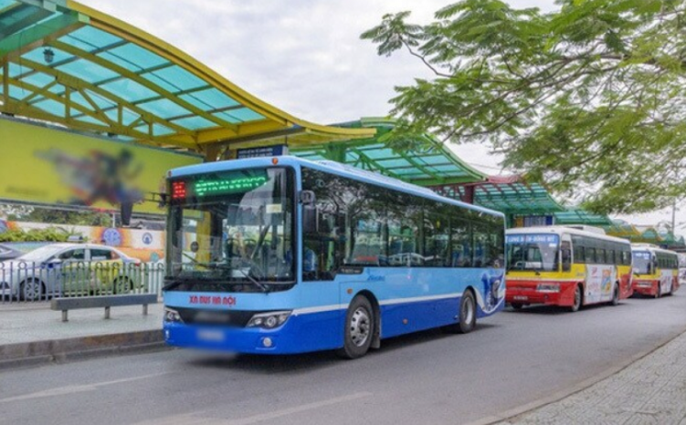 Từ 6h00 ngày 14/10/2021, xe buýt, xe taxi tại Hà Nội được hoạt động theo công suất và hướng tuyến do Sở Giao thông vận tải hướng dẫn.