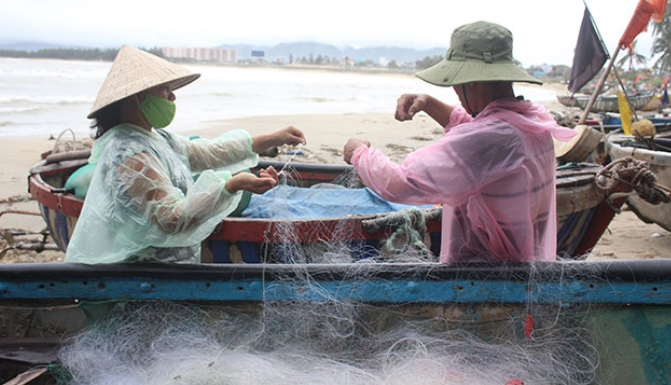 Ngư dân đi biển, đánh bắt cá ven bờ có được hưởng trợ cấp do dịch COVID-19?