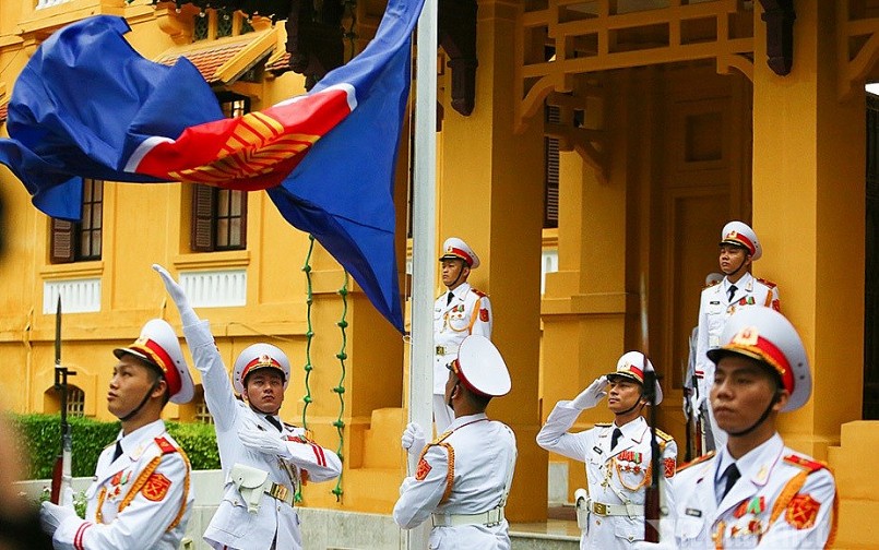 Lễ thượng cờ ASEAN tại Hà Nội - Ảnh: VGP