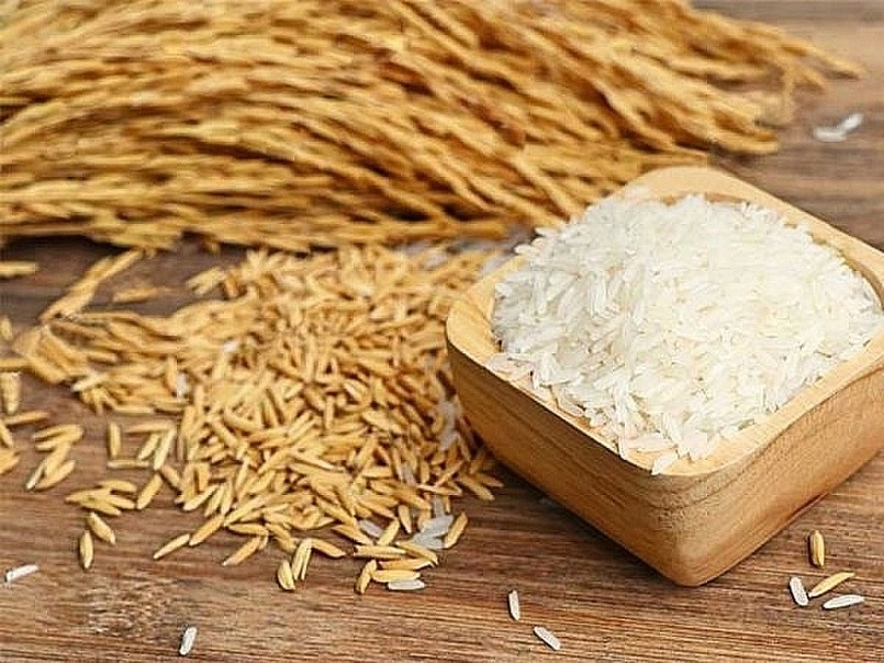 Đồng Tháp tiêu hủy gần 400.000 bao thuốc lá điếu nhập lậu