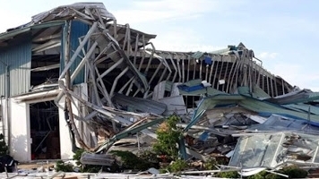 Sập mái nhà máy Thép Hòa phát Dung Quất, 5 người thương vong