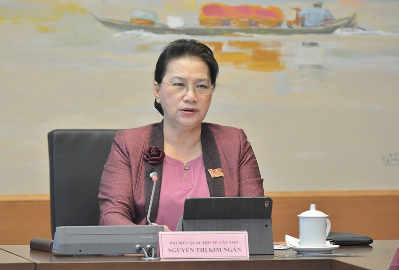 Chủ tịch Quốc hội Nguyễn Thị Kim Ngân phát biểu tại phiên thảo luận Tổ