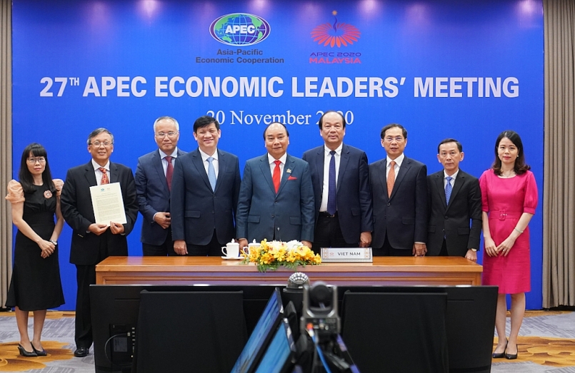 Phái đoàn Việt Nam tham dự Hội nghị Cấp cao APEC lần thứ 27. Ảnh: VGP/Quang Hiếu