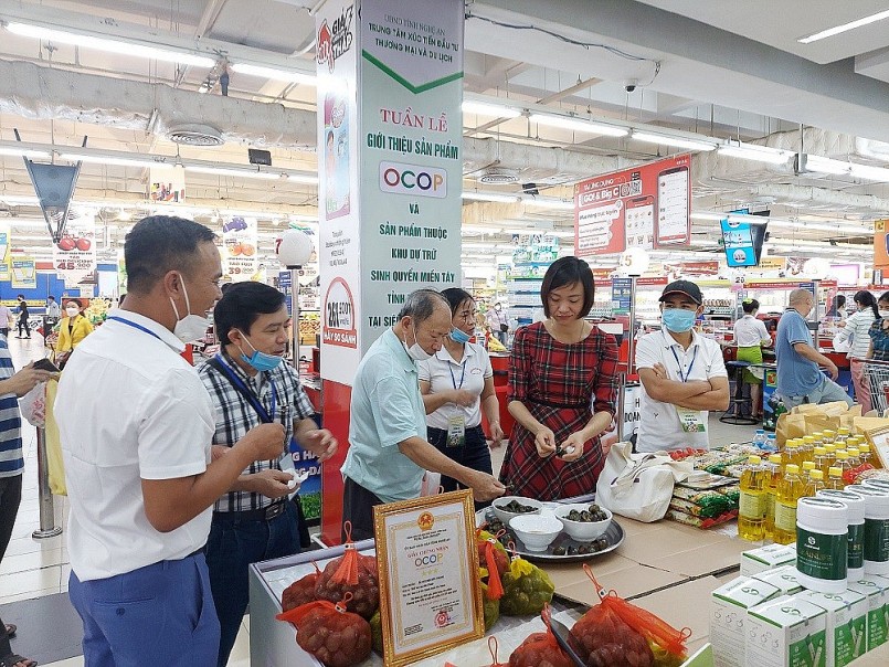 Sản phẩm Ốc bươu đen của Tổ hợp tác Ốc bươu đen xã Đức Thành, huyện Yên Thành với tham vọng đưa vào các siêu thị, nhà hàng trên toàn quốc.