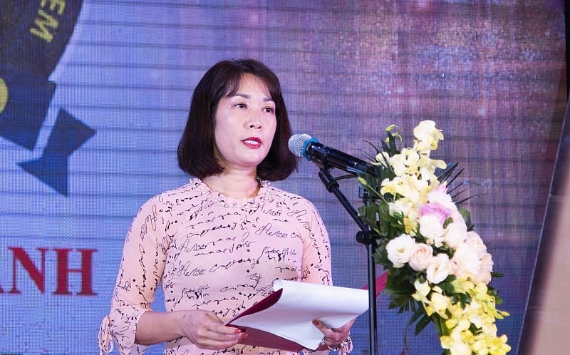 Bà Nguyễn Thu Hằng – Phó Tổng Biên tập Báo Lao động và Xã hội, báo điện tử Dân sinh - Trưởng ban Tổ chức phát biểu khai mạc.