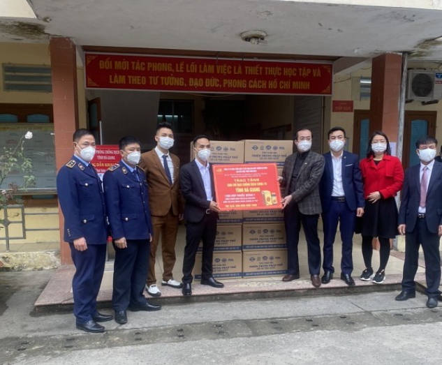 Sở Y Tế tỉnh Hà Giang tiếp nhận 1400 sản phẩm Thiên Trùng Pháp Cổ Thổ Cô Lai Tọa H2VV cho bệnh nhân đang điều covid 19