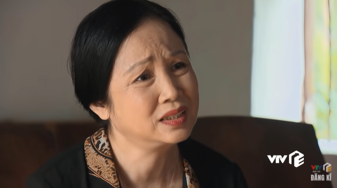Preview phim "Phố trong làng" tập 15: Mến “làm giá” với bà Na chuyện của ông Trung