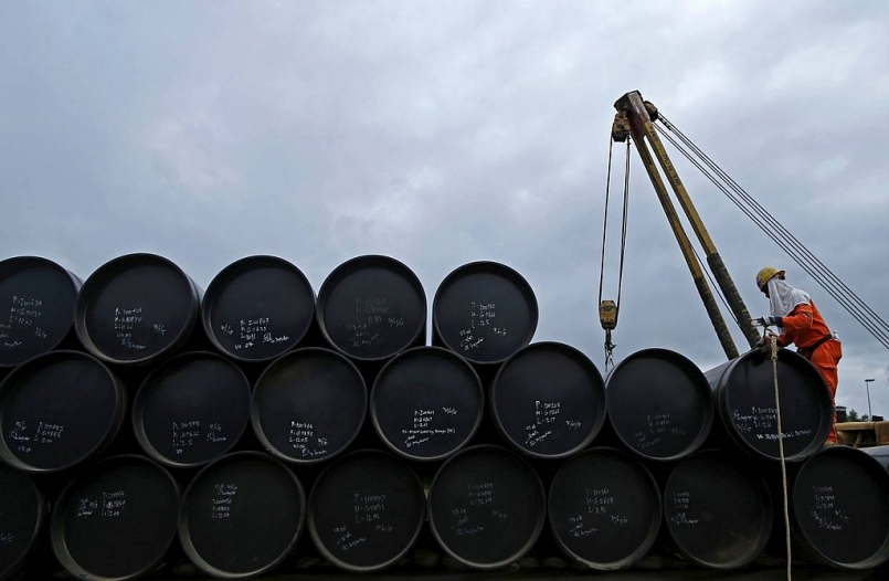 11 tháng, nhập khẩu xăng dầu giảm 47% kim ngạch