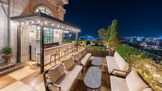Vận khí, vinh quang và tài lộc trong cung điện đá D’. Palais Louis