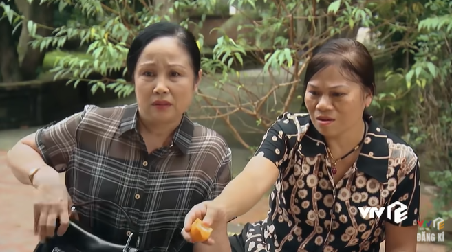 Preview phim “Phố trong làng” tập 18: Từ đường nhà họ Vũ bị kẻ trộm đột nhập
