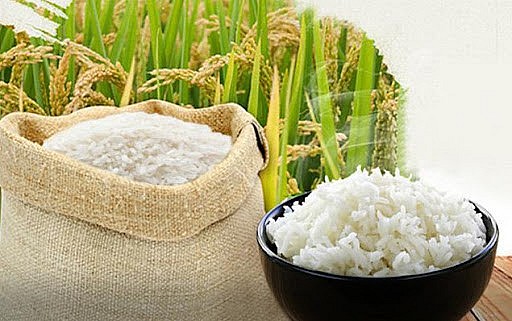 Cập nhật giá lúa gạo hôm nay 3/12/2021: Giá gạo có xu hướng giảm