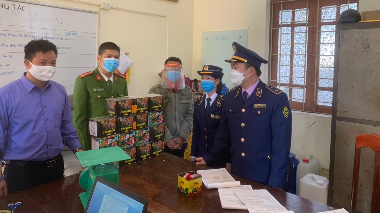 Nghệ An: Bắt giữ 20,2 kg Pháo nổ do nước ngoài sản xuất