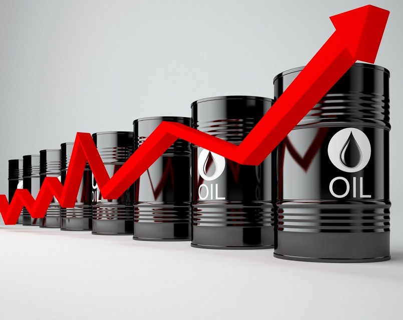 Cập nhật giá xăng dầu hôm nay 7/12/2021: Tiếp đà tăng mạnh