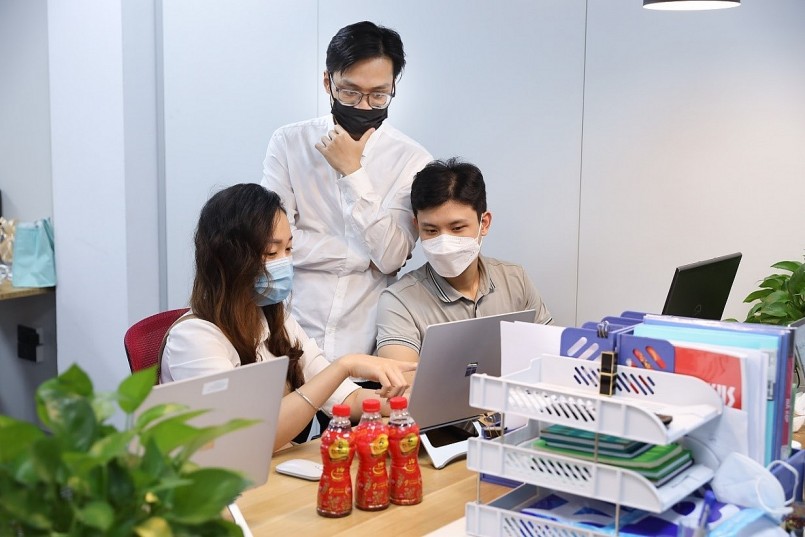Giới trẻ dễ dàng thanh nhiệt cơ thể ngay tại văn phòng với Trà Dr Thanh.
