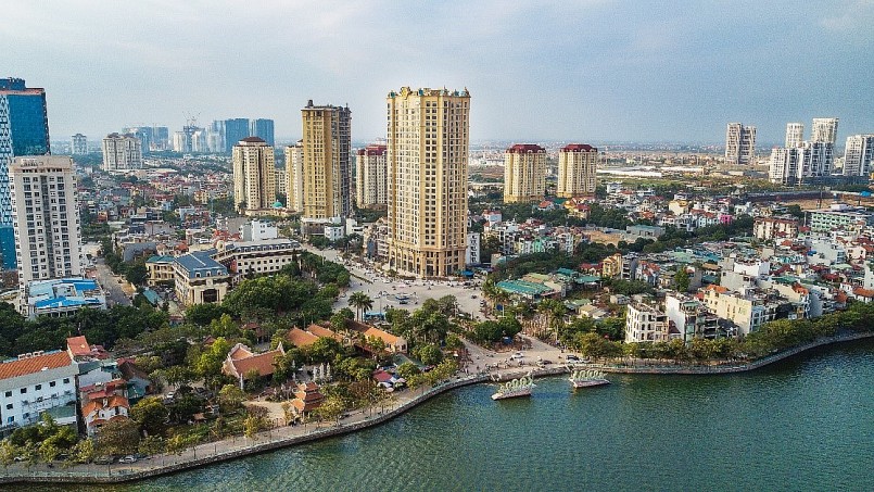 D’. El Dorado sở hữu vị trí đáng ngưỡng mộ bên hồ Tây lộng gió