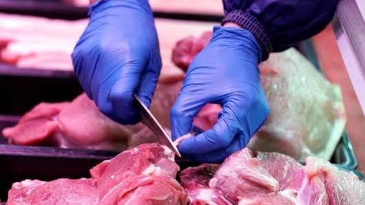 Thịt lợn nhập khẩu về Việt Nam tăng "dữ dội" cả lượng và trị giá