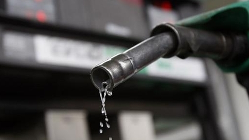 Nhập khẩu xăng dầu 2 tháng đầu năm giảm cả lượng và kim ngạch