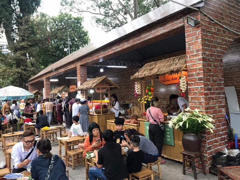 Lễ hội Du lịch và văn hóa ẩm thực Hà Nội thu hút khoảng 60.000 lượt du khách tham dự (ảnh hanoimoi)