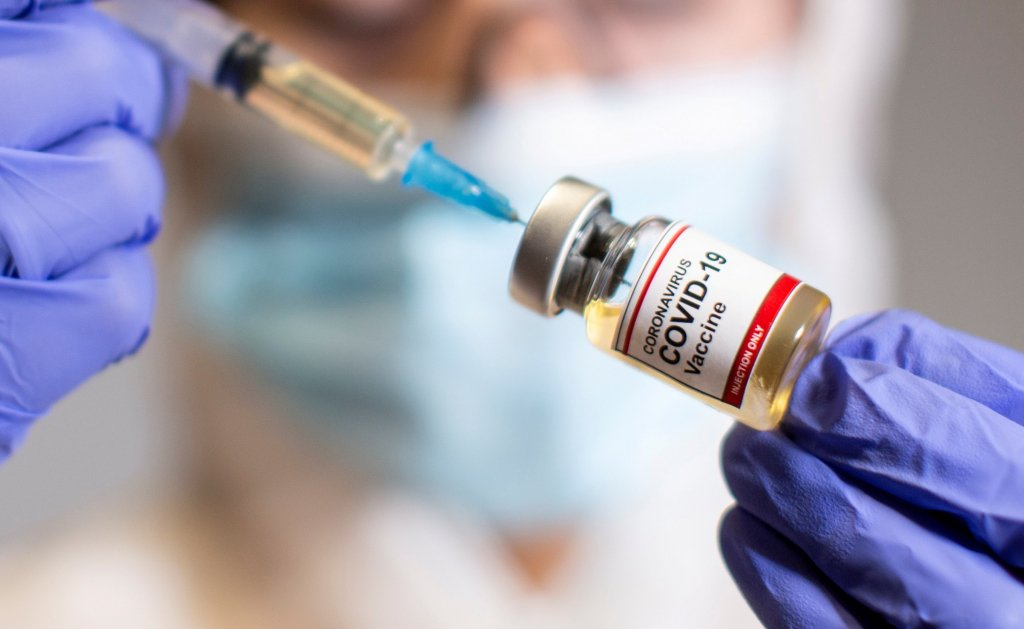 Phấn đấu 92% người từ 18 tuổi trở lên được tiêm vắc-xin phòng Covid-19 trong năm 2021