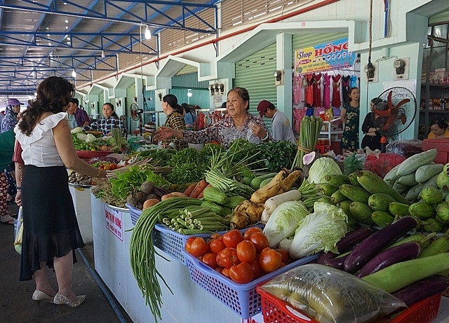 Chợ Nông sản phường 5, thành phố Cà Mau được xây dựng đạt các tiêu chí theo quy định Tiêu chuẩn Việt Nam về chợ kinh doanh thực phẩm