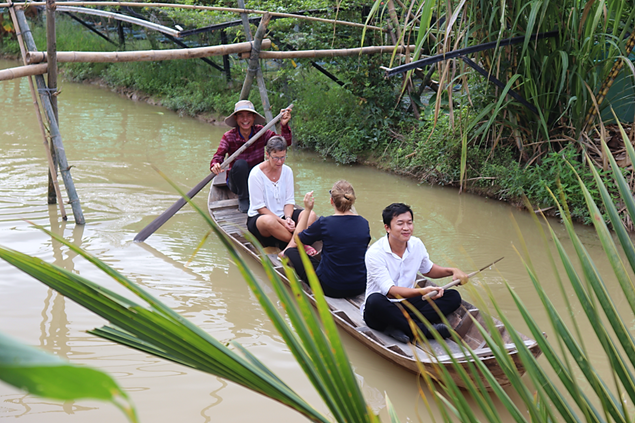 Điểm du lịch Nông trại Pham Nam (xã Mỹ Khánh) là điểm tham quan khá nổi tiếng ở TP. Long Xuyên