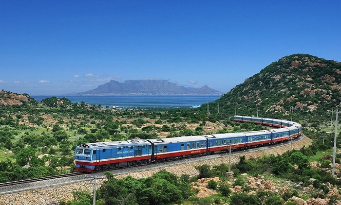 Đường sắt tăng thêm chuyến tàu và giảm giá vé cho hành khách