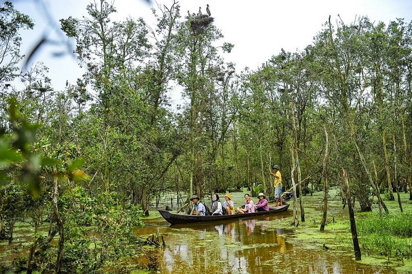 Vườn quốc gia Tràm Chim ở huyện Tam Nông (Đồng Tháp) là khu Ramsar thứ 4 của Việt Nam, thứ 2.000 của thế giới.