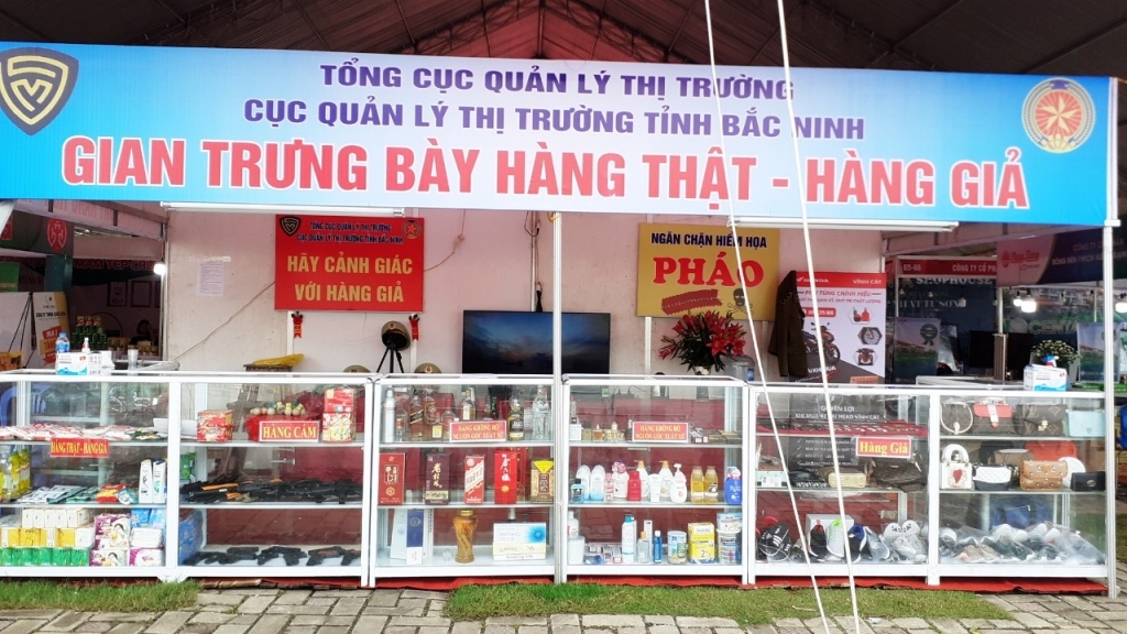 Bắc Ninh: Cục QLTT tổ chức gian trưng bày phân biệt hàng giả, hàng thật