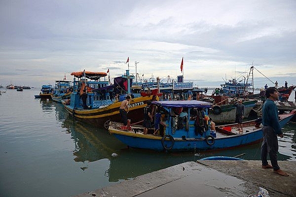 Thuyền đánh cá của ngư dân tại cảng cá Cửa Hội