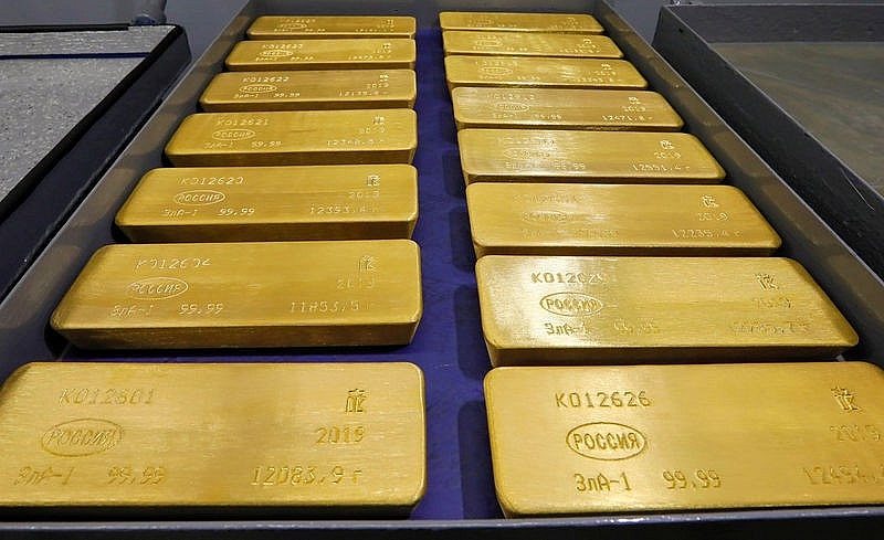 Cập nhật giá vàng hôm nay 15/12: Tiếp tục giảm, xuống còn 1.827 USD/ounce