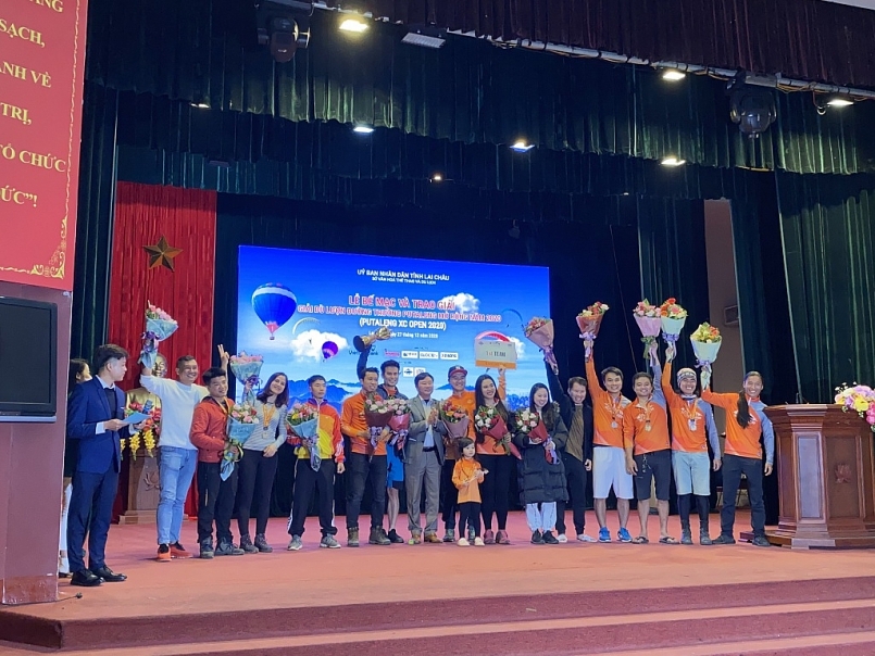 Lai Châu: Bế mạc và trao giải Giải Dù lượn đường trường PuTaLeng mở rộng năm 2020