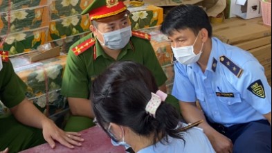 Bình Thuận: Phát hiện lượng lớn hàng hóa chưa xuất trình được giấy tờ hợp pháp