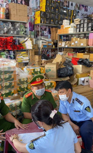 Bình Thuận: Phát hiện lượng lớn hàng hóa chưa xuất trình được giấy tờ hợp pháp