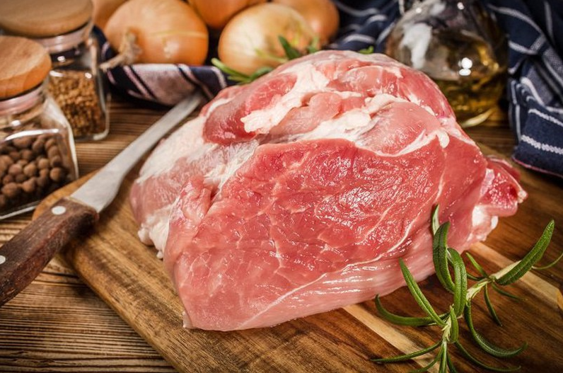 Cập nhật giá thịt lợn hôm nay 18/01/2022: Thị trường đứng yên