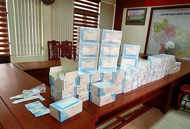 Bắc Ninh: Tạm giữ 1.395 bộ kit test Covid-19 có dấu hiệu vi phạm