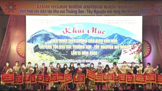 Khai mạc Liên hoan Diễn xướng dân gian văn hóa các dân tộc khu vực Trường Sơn-Tây Nguyên