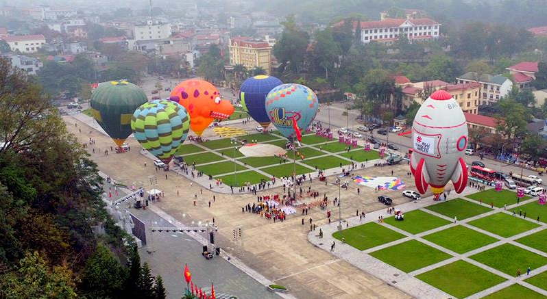Tuyên Quang: Khai mạc lễ hội Khinh khí cầu Quốc tế
