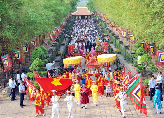 Lễ hội Giỗ Tổ Hùng Vương tại TP.HCM được tổ chức với nhiều nội dung phong phú.