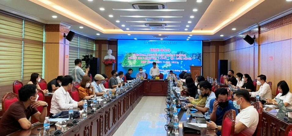 Ngày 12/4/2022, UBND tỉnh Quảng Ninh tổ chức họp báo thông tin về các hoạt động du lịch trên địa bàn tỉnh trong dịp lễ 30/4 và 1/5
